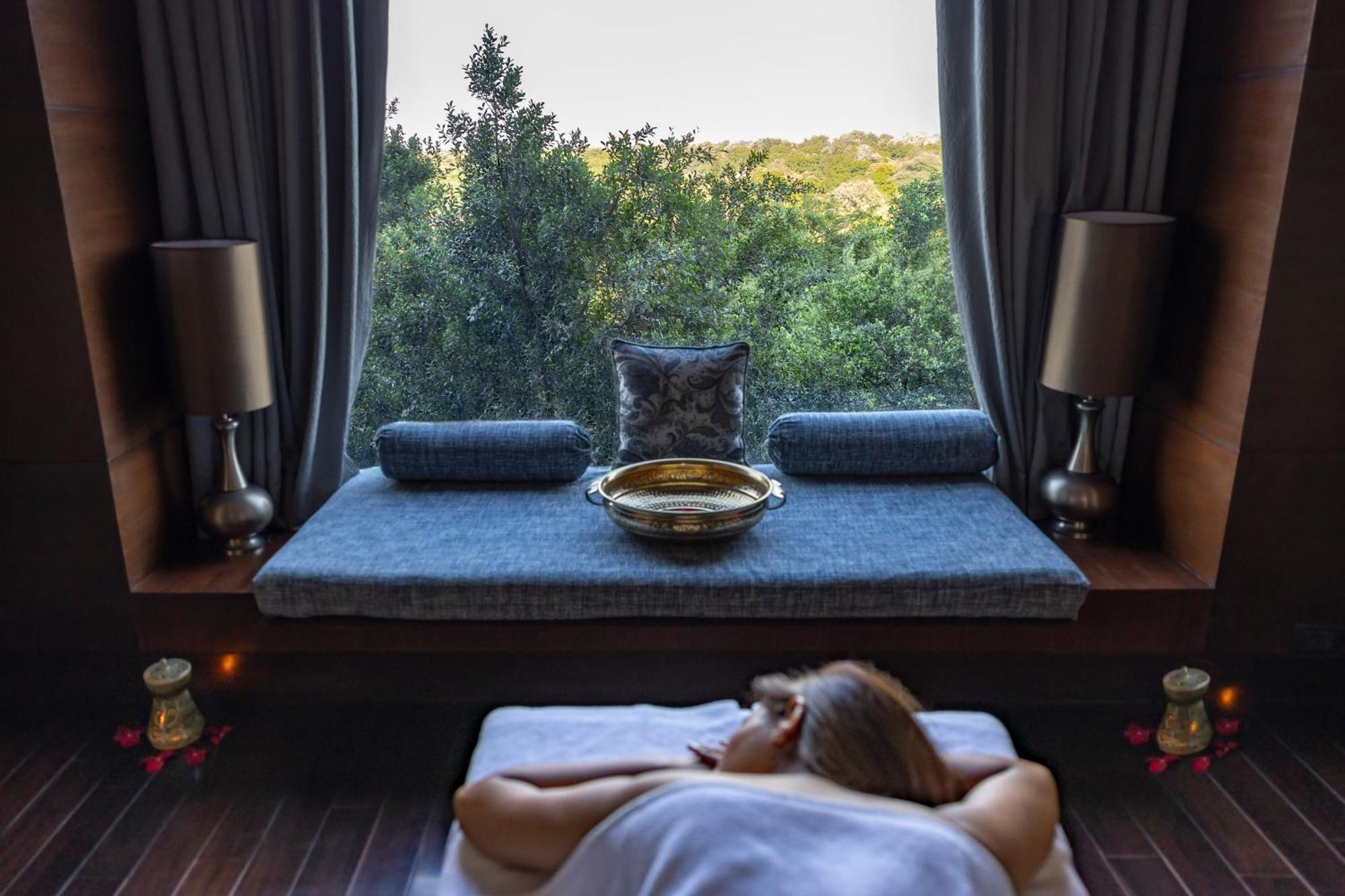 The Leela Ambience Gurugram Hotel & Residences - The Luxury Urban Sanctuary Ґурґаон Екстер'єр фото Spa at The Westin Athens