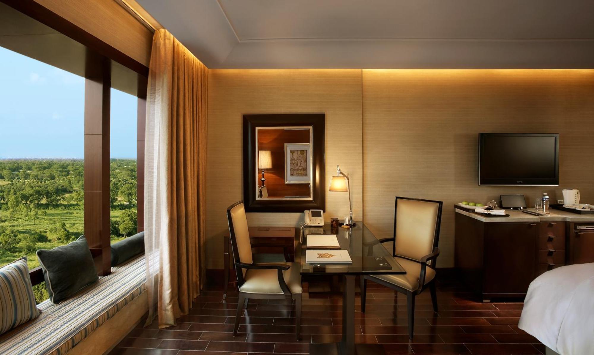 The Leela Ambience Gurugram Hotel & Residences - The Luxury Urban Sanctuary Ґурґаон Екстер'єр фото