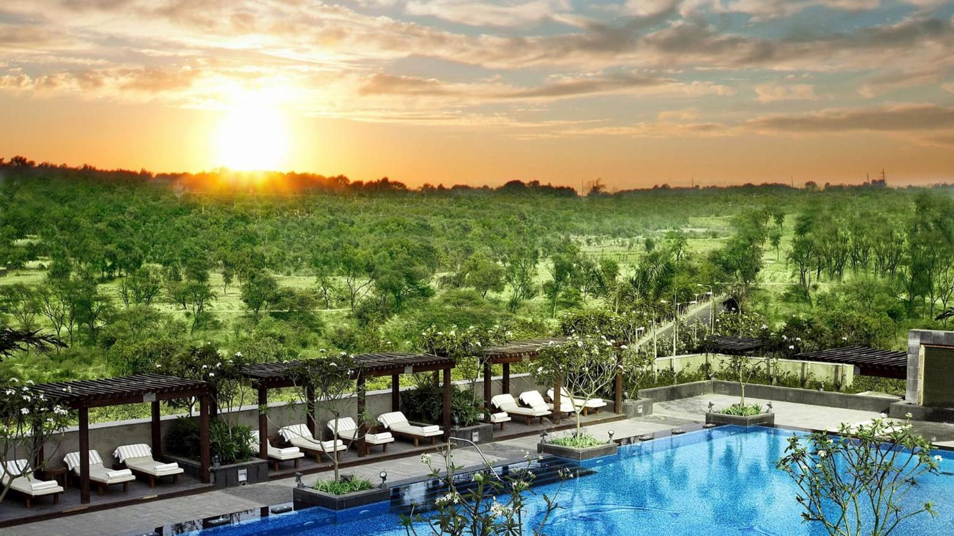 The Leela Ambience Gurugram Hotel & Residences - The Luxury Urban Sanctuary Ґурґаон Екстер'єр фото