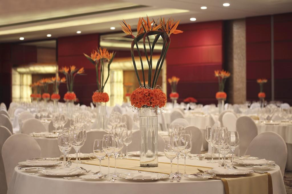 The Leela Ambience Gurugram Hotel & Residences - The Luxury Urban Sanctuary Ґурґаон Екстер'єр фото The Grand Ballroom